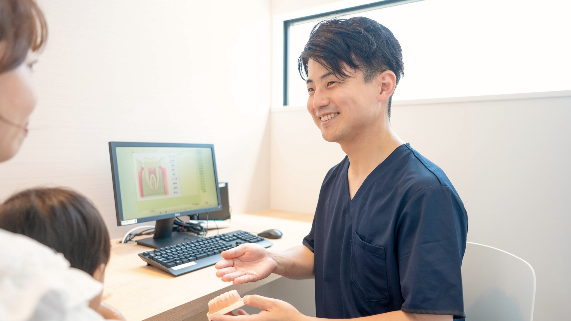 メインビジュアル01（PC）